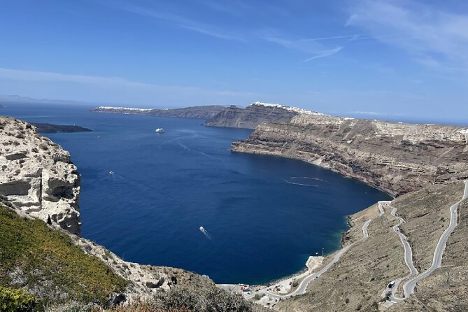 Santorini 360: Helicopter Ride, Must-See Sights & Wine Tasting - Who will enjoy this most?