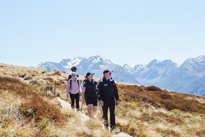Scenic Helicopter & Kepler Guided Hike from Te Anau with Lunch - Morning tea and lunch on the track