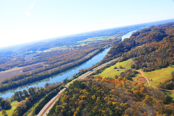 Scenic River & Nature Helicopter Tour from Nashville - The pilots make a difference