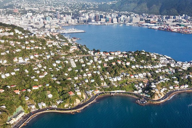 Scenic Wellington Helicopter Flight - Taking off from TSB Arena and Queens Wharf