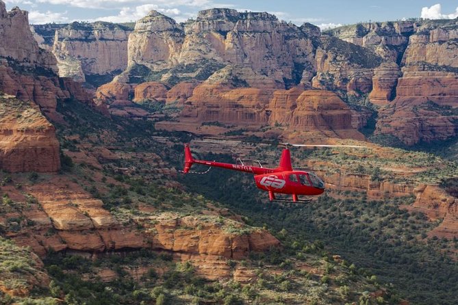 Sedona Helicopter Tour: Wild West Tour - Sycamore Canyon and the Verde River from above