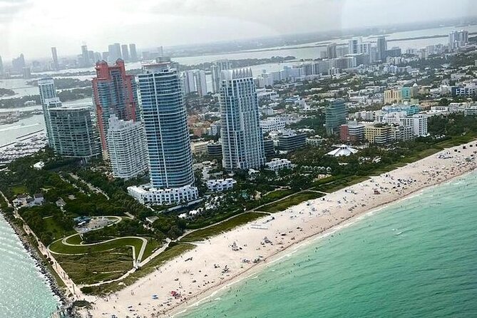 South Beach Miami Aerial Tour : Beaches, Mansions and Skyline - Key Biscayne and Biscayne Bay from above