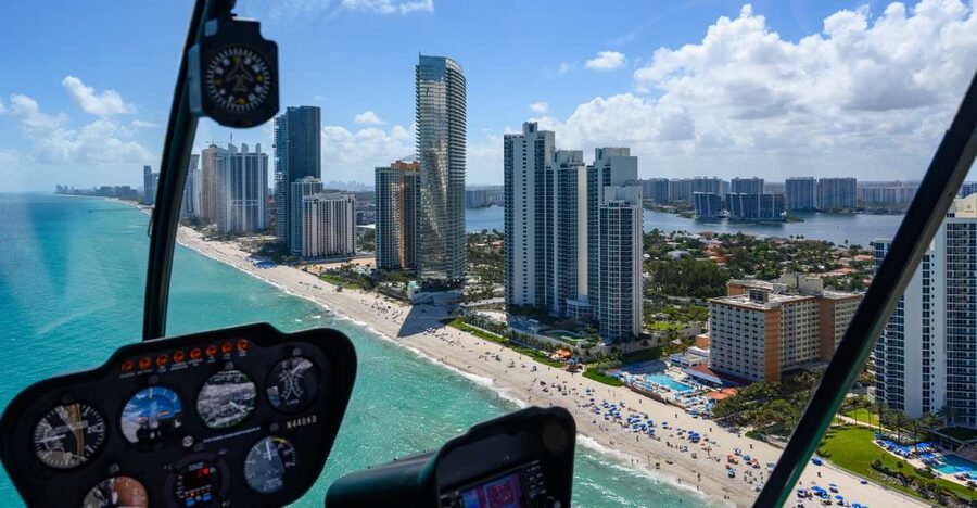 Sunset Helicopter Tour: Fort Lauderdale-Miami Beach - Miami Port, Star Island, and Miami Beach
