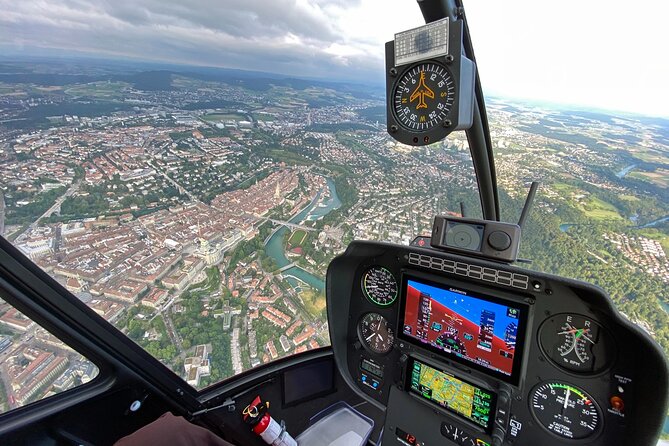 Swiss Capital city helicopter sightseeing tour - the ideal flight to see Berne - The Aare gives Bern its best aerial view