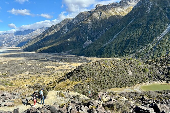 The Adventurer: Tasman Glacier Heli-hike - The return flight and the changing view