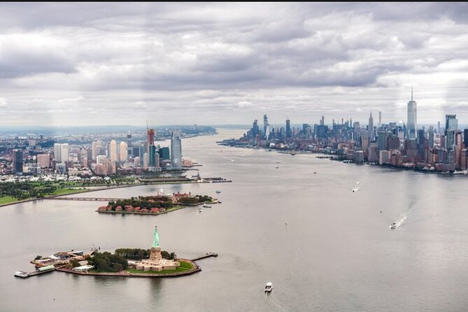 The Empire Helicopter Tour of New York - The people make a difference