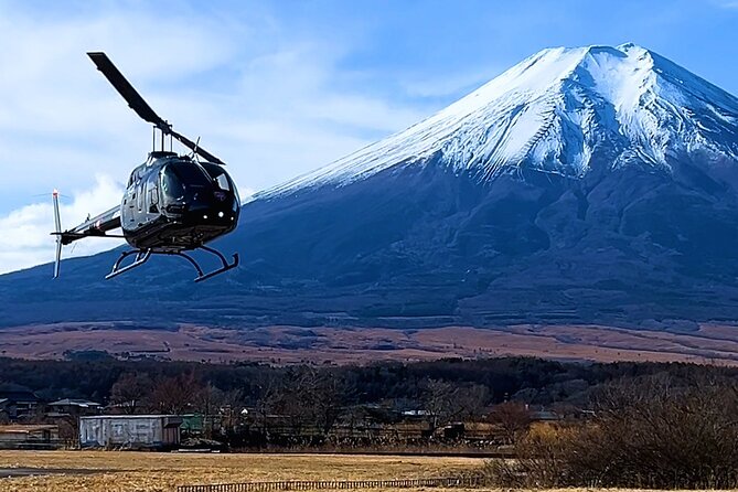 【TOKYO→FUJI】 Helicopter Oneway Transfer 35mins - Landing at Glamp Dome Fuji Oshino