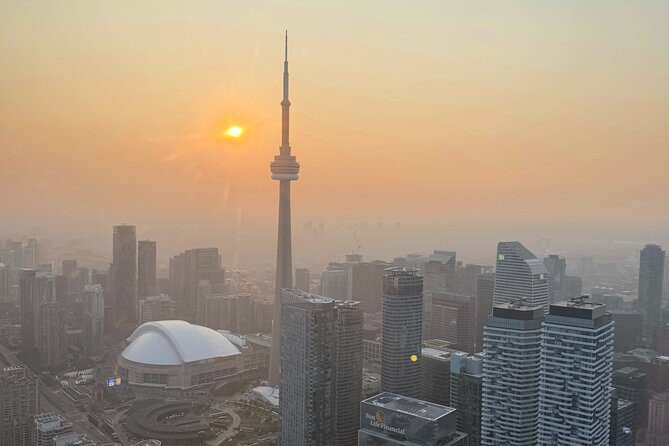 Toronto Skyline Helicopter Tour CN Tower Loop - The Rogers Centre roof is a lucky extra