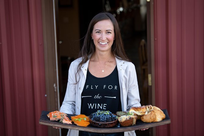 Tour DeVine by Heli - Helicopter Wine Tour - Four flights over Oregon vineyards