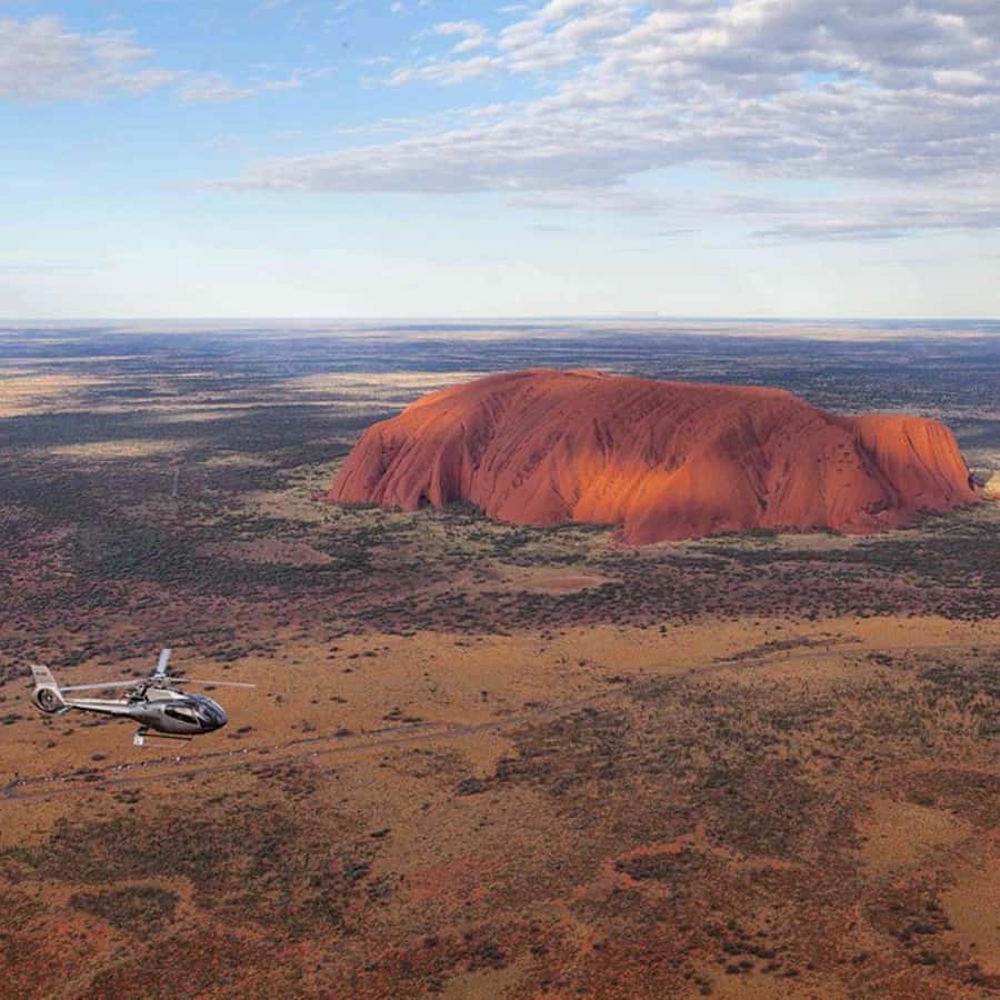 Uluru 15-Minute Helicopter Experience - The airport briefing and helicopter boarding
