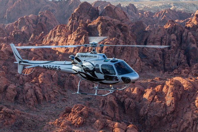 Valley of Fire Helicopter Tour and Landing with Champagne Toast - The private bluff landing and champagne toast
