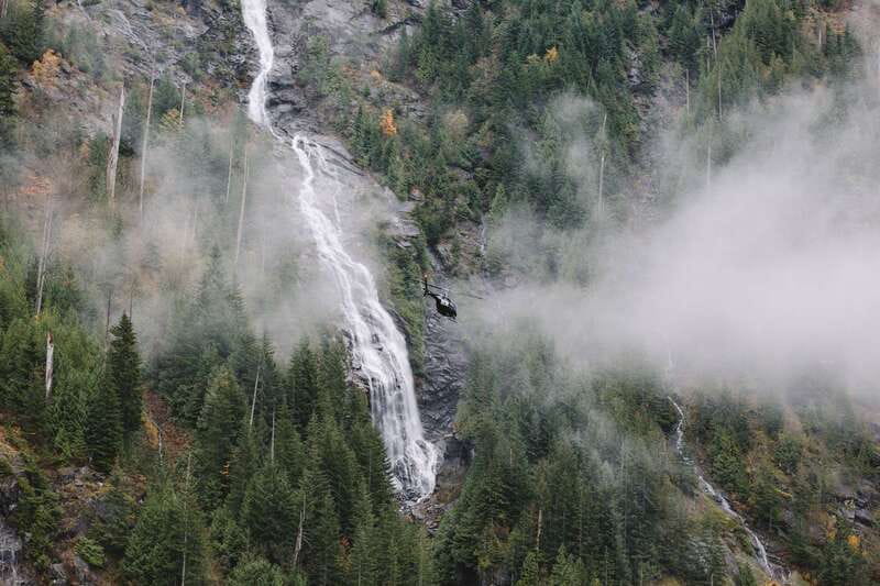 Vancouver: Backcountry Helicopter Tours with Hotel Pickup - Why the pilot commentary matters