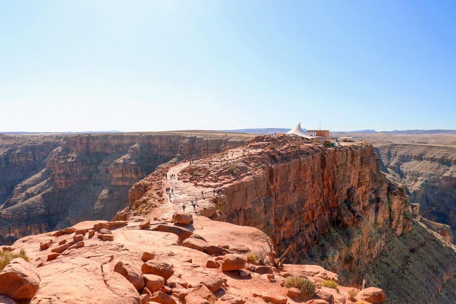 Vegas: Grand Canyon Airplane, Helicopter and Boat Tour - The 35-minute flight over Hoover Dam and Lake Mead