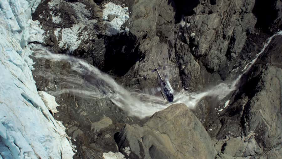 Wānaka: Heli Siberia Max - Helicopter Flight, Hike, Jet Boat - Walking the Siberia Valley for Three Hours