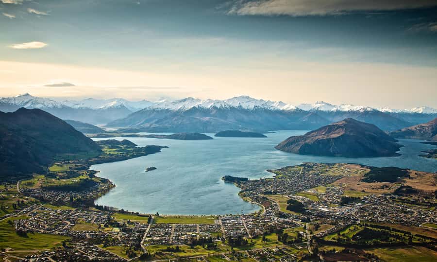 Wānaka: Helicopter Scenic Flight Wānaka Experience - Who Will Enjoy This Most?