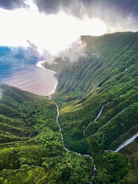 West Maui and Molokai Special 45-Minute Helicopter Tour - Flying over West Maui’s north shore
