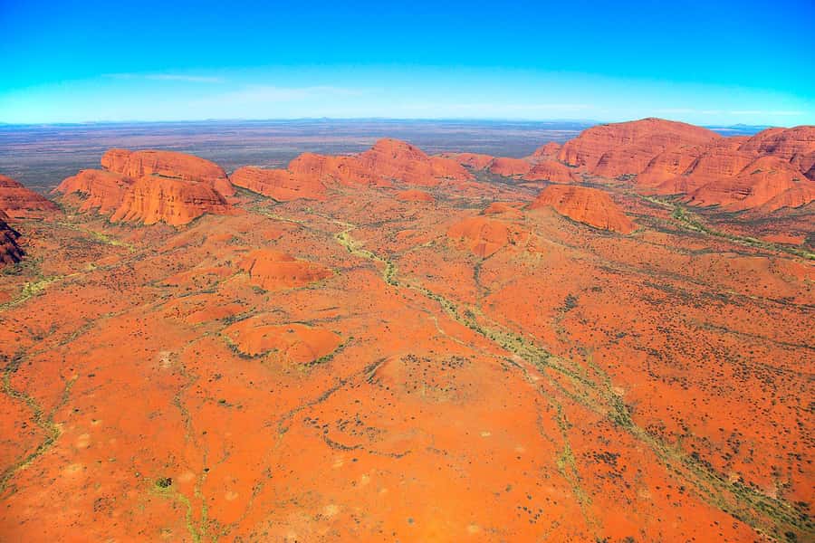 Yulara: Uluru & Kata Tjuta 25-Minute Helicopter Experience - Why an aerial view changes Uluru